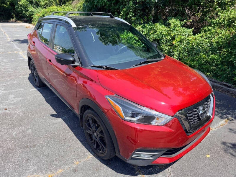 2020 Nissan Kicks SR