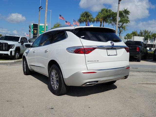 2024 Buick Enclave Essence