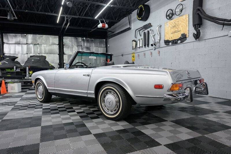 1970 Mercedes-Benz 280-Class