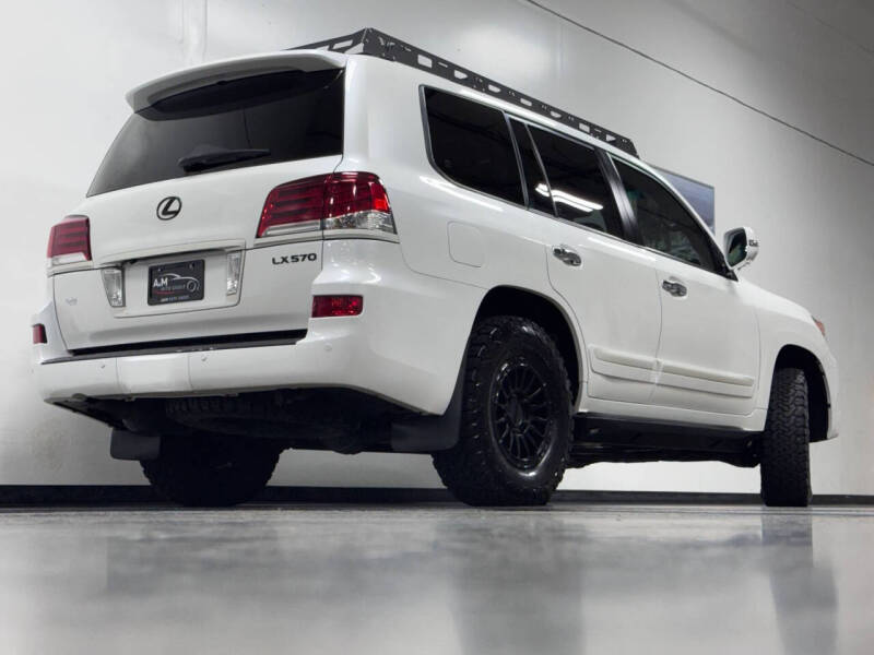 2015 Lexus LX 570