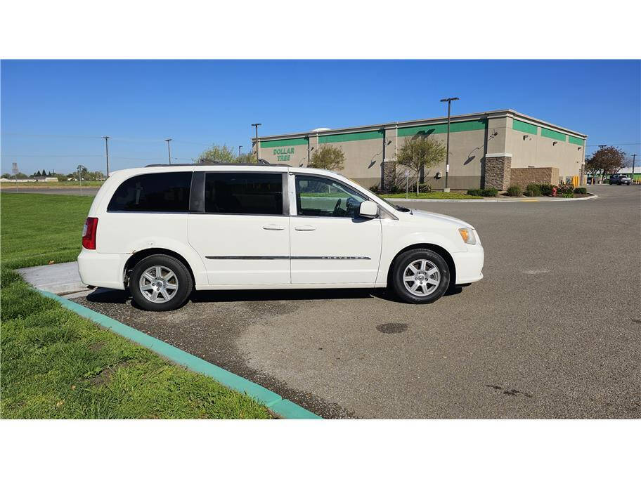 2013 Chrysler Town and Country for sale at VIP AUTO SALES, INC. in Modesto, CA