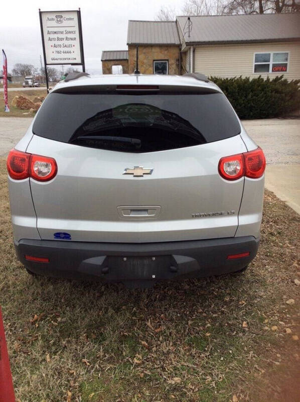 2011 Chevrolet Traverse LS
