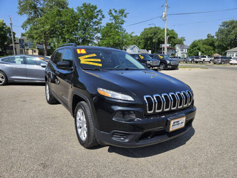 2016 Jeep Cherokee for sale at RPM Motor Company in Waterloo IA