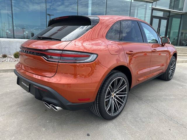 2025 Porsche Macan