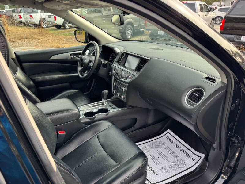 2018 Nissan Pathfinder SL