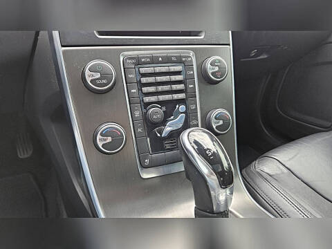 2014 Volvo S60 T5 Platinum