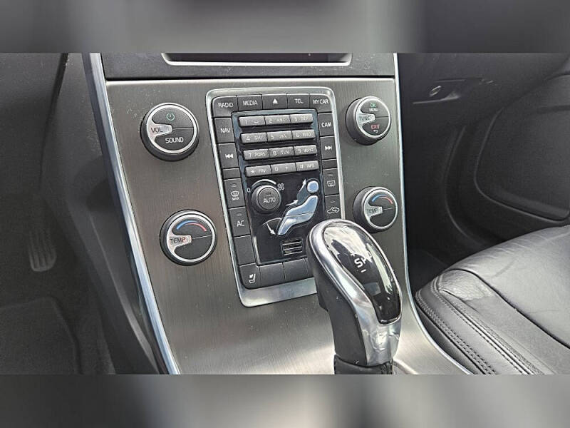 2014 Volvo S60 T5 Platinum