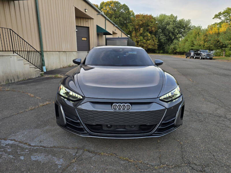 2022 Audi e-tron GT quattro Premium Plus