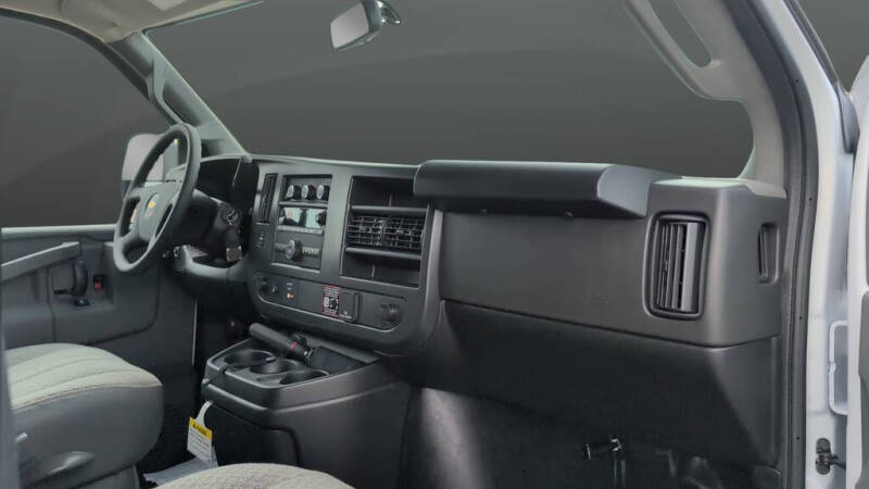 2026 Chevrolet Express 3500