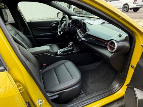 2024 Chevrolet Trax RS