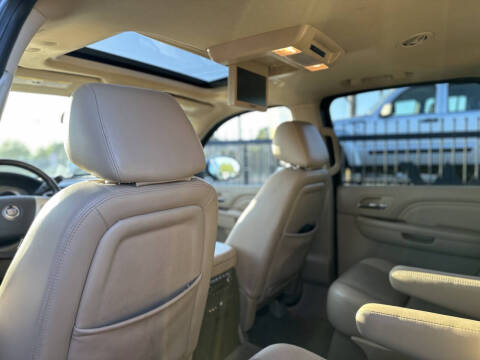 2013 Cadillac Escalade ESV Luxury