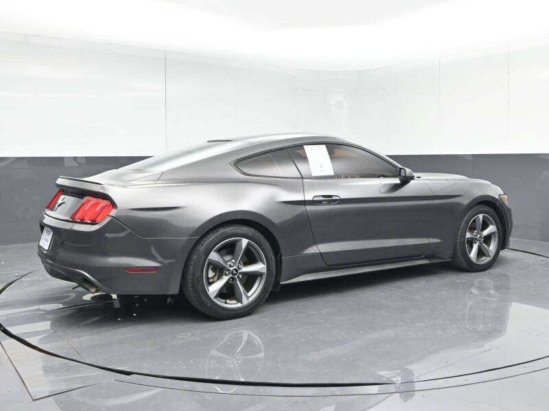 2016 Ford Mustang V6