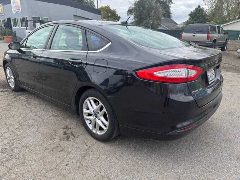 2014 Ford Fusion SE