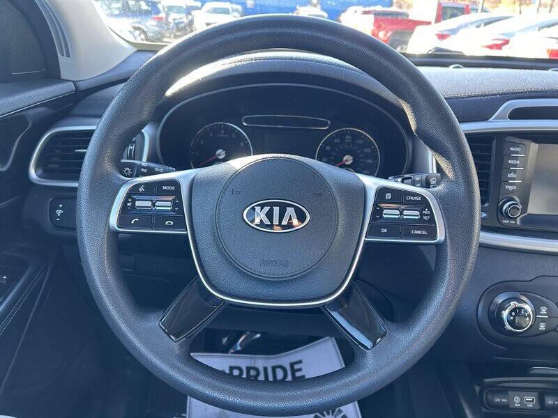 2020 Kia Sorento LX V6