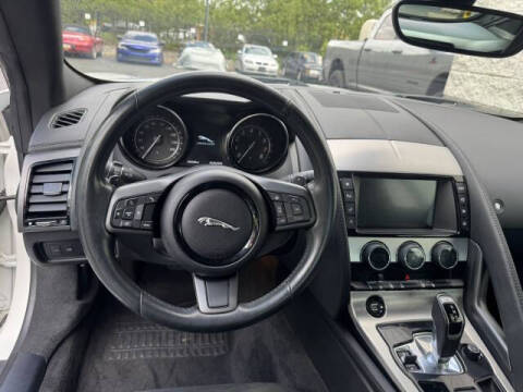 2017 Jaguar F-TYPE Premium