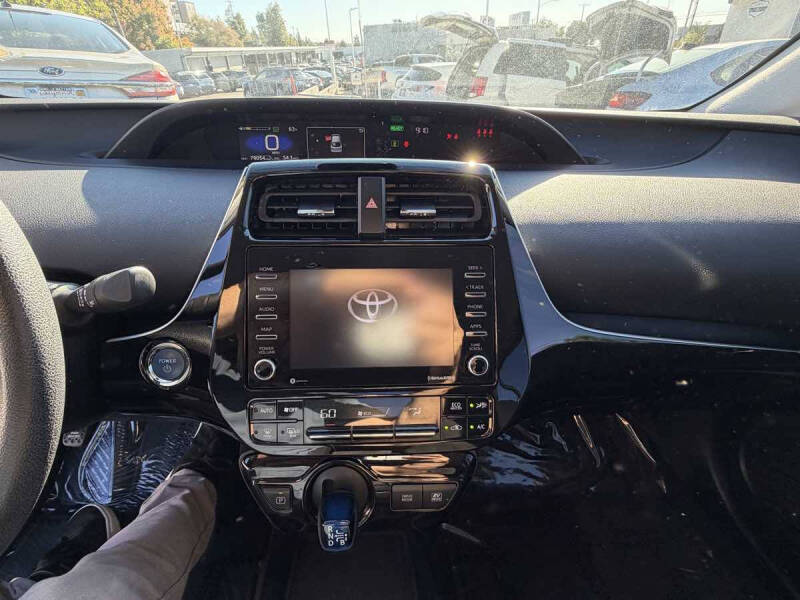 2021 Toyota Prius L Eco