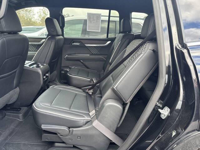 2025 GMC Acadia Denali