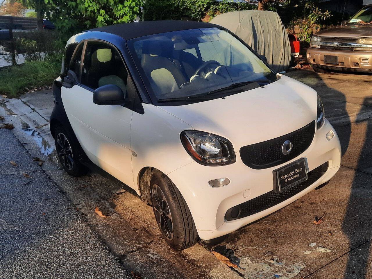 White 2017 Smart fortwo passion passion 2dr Hatchback 1