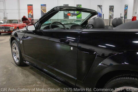 2004 Ford Mustang GT Deluxe