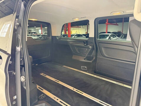 2017 Mercedes-Benz Metris Passenger