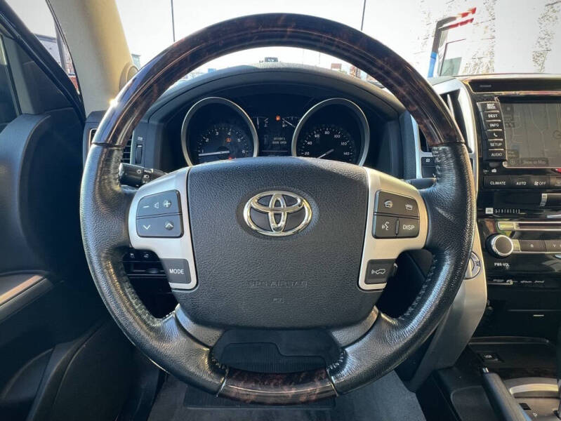 2013 Toyota Land Cruiser