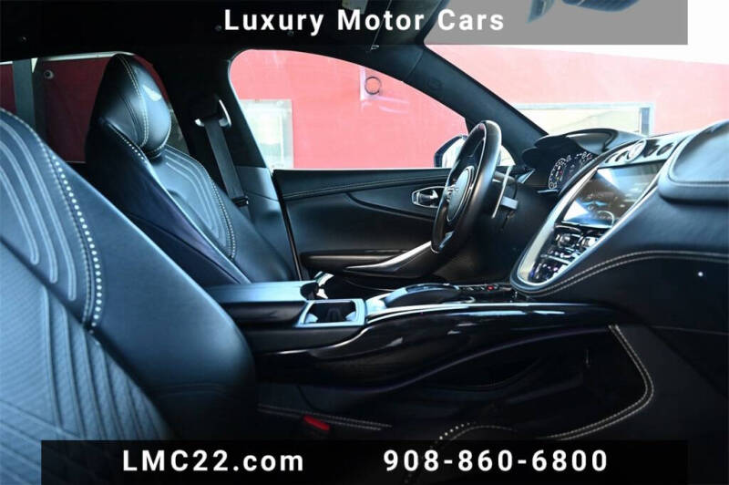 2021 Aston Martin DBX