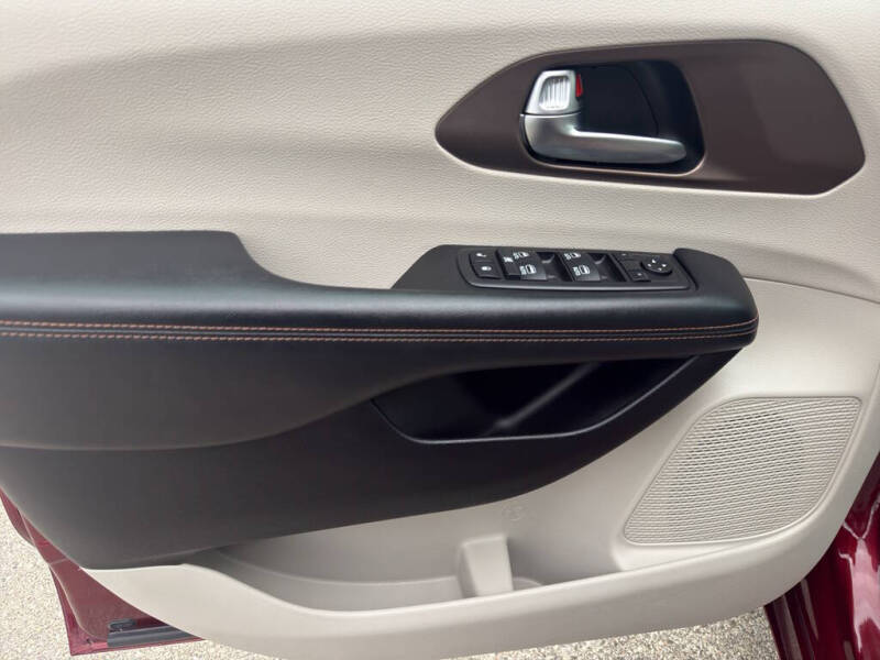 2019 Chrysler Pacifica Touring L Plus