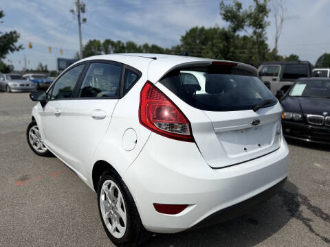 2013 Ford Fiesta S
