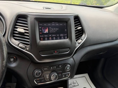 2019 Jeep Cherokee Latitude Plus