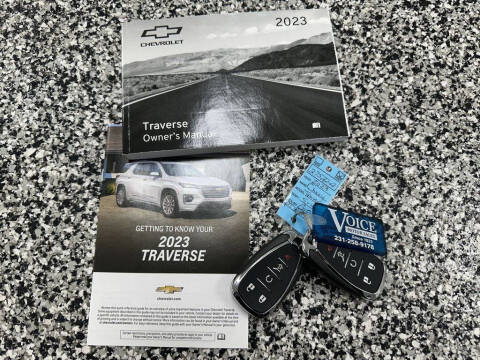 2023 Chevrolet Traverse LT Leather