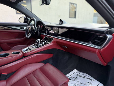 2020 Porsche Panamera 4S