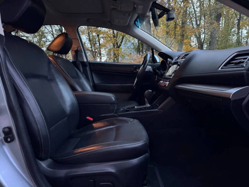 2017 Subaru Legacy 3.6R Limited