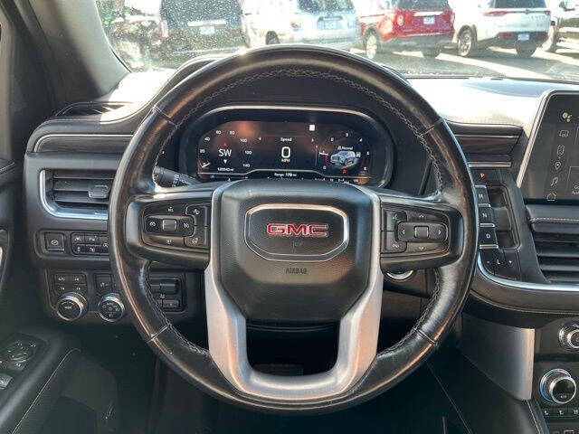 2022 GMC Yukon XL SLT