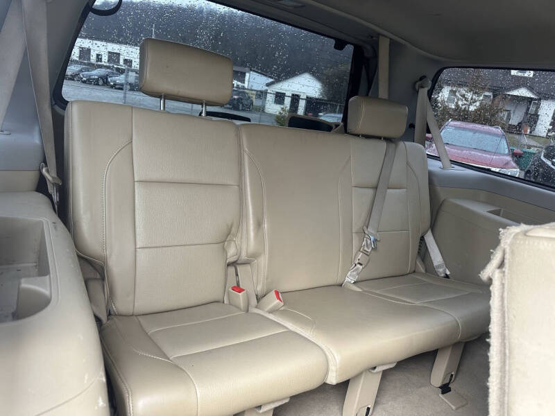 2011 Nissan Armada Platinum