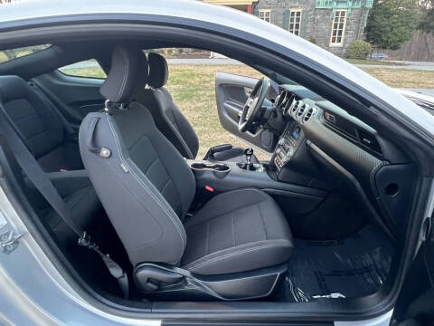 2015 Ford Mustang V6