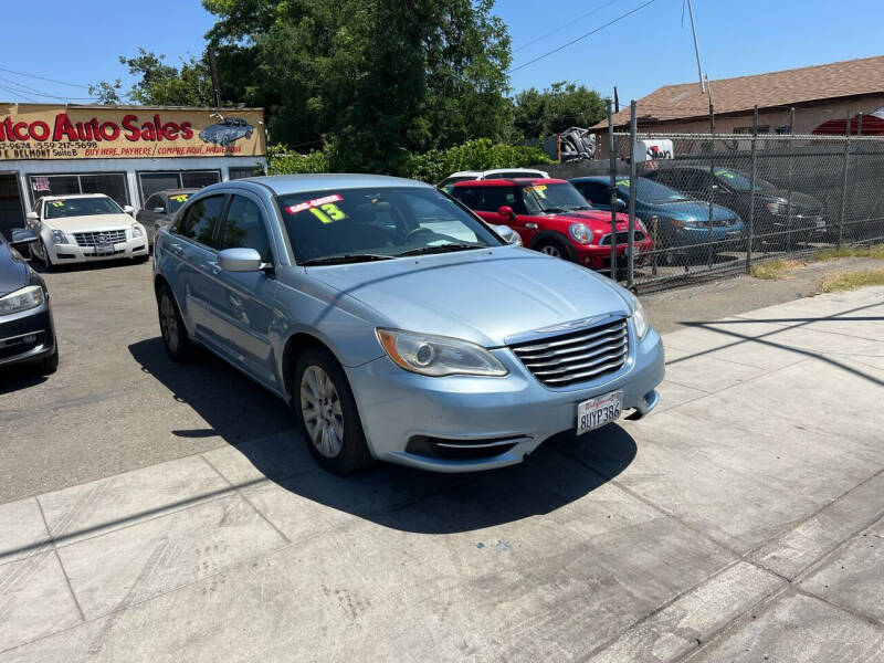 2013 Chrysler 200 LX photo 2