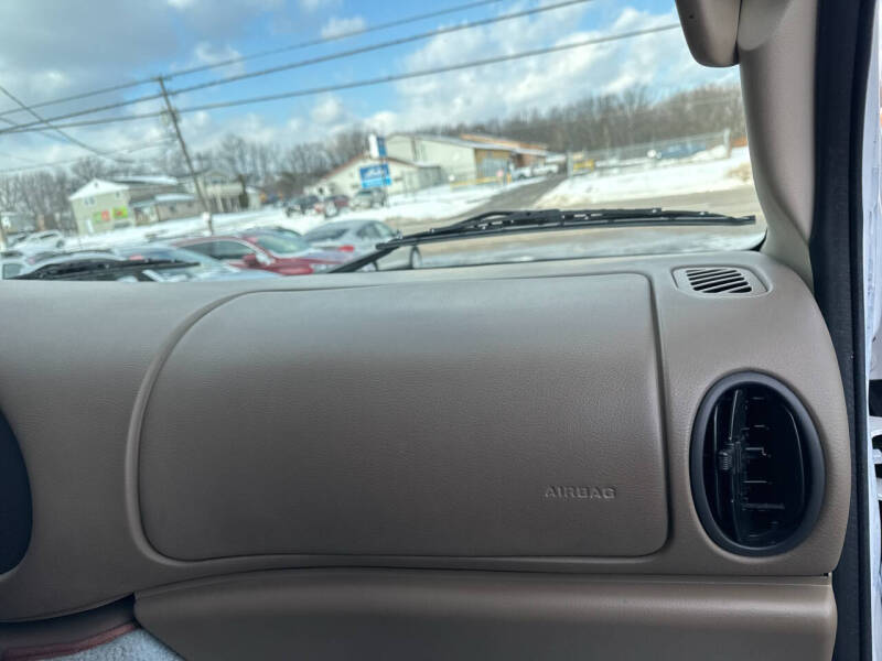 2003 Ford E-Series E-150