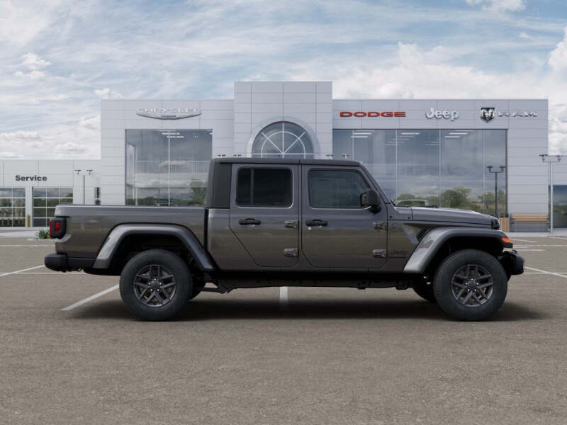 2025 Jeep Gladiator Sport S