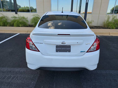 2016 Nissan Versa 1.6 SV