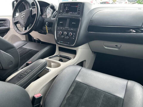 2017 Dodge Grand Caravan SXT