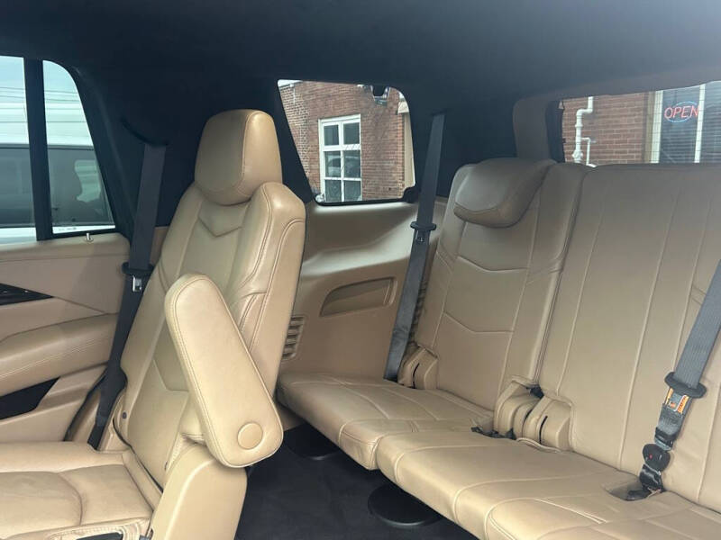 2018 Cadillac Escalade Platinum