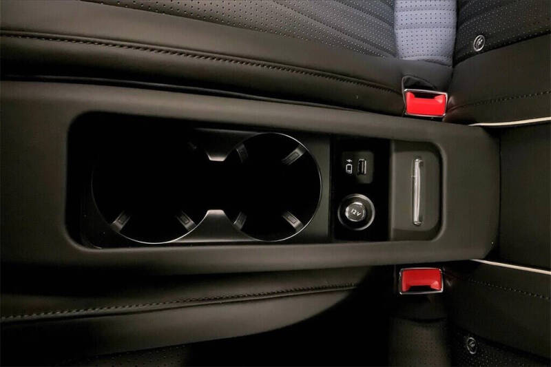 2024 Bentley Continental