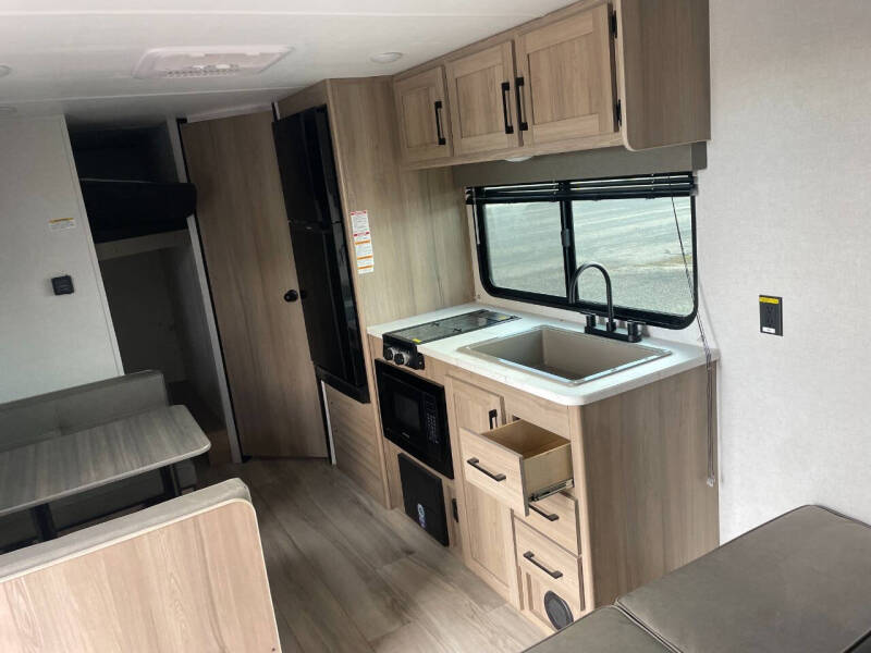 2025 Keystone RV Coleman M23B