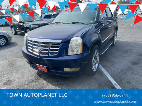 2008 Cadillac Escalade for sale at TOWN AUTOPLANET LLC in Portsmouth VA