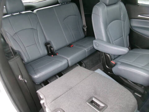 2022 Buick Enclave Essence