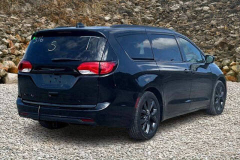 2018 Chrysler Pacifica Touring Plus