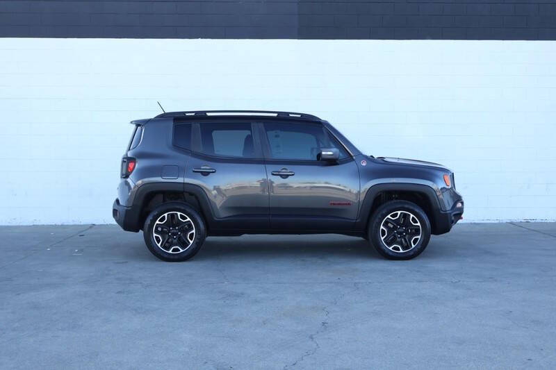 2017 Jeep Renegade Trailhawk