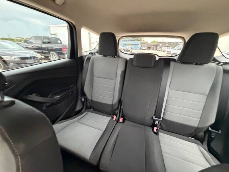 2019 Ford Escape S