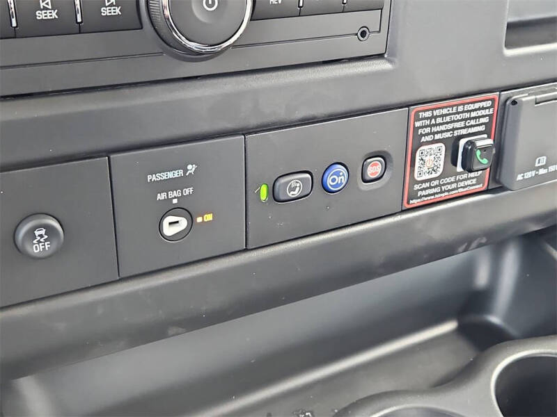 2025 Chevrolet Express 2500