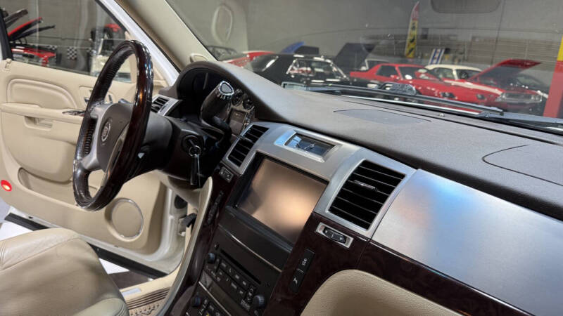 2013 Cadillac Escalade Luxury